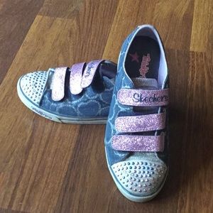 Cute Skechers sneakers “Twinkle Toes” size 3